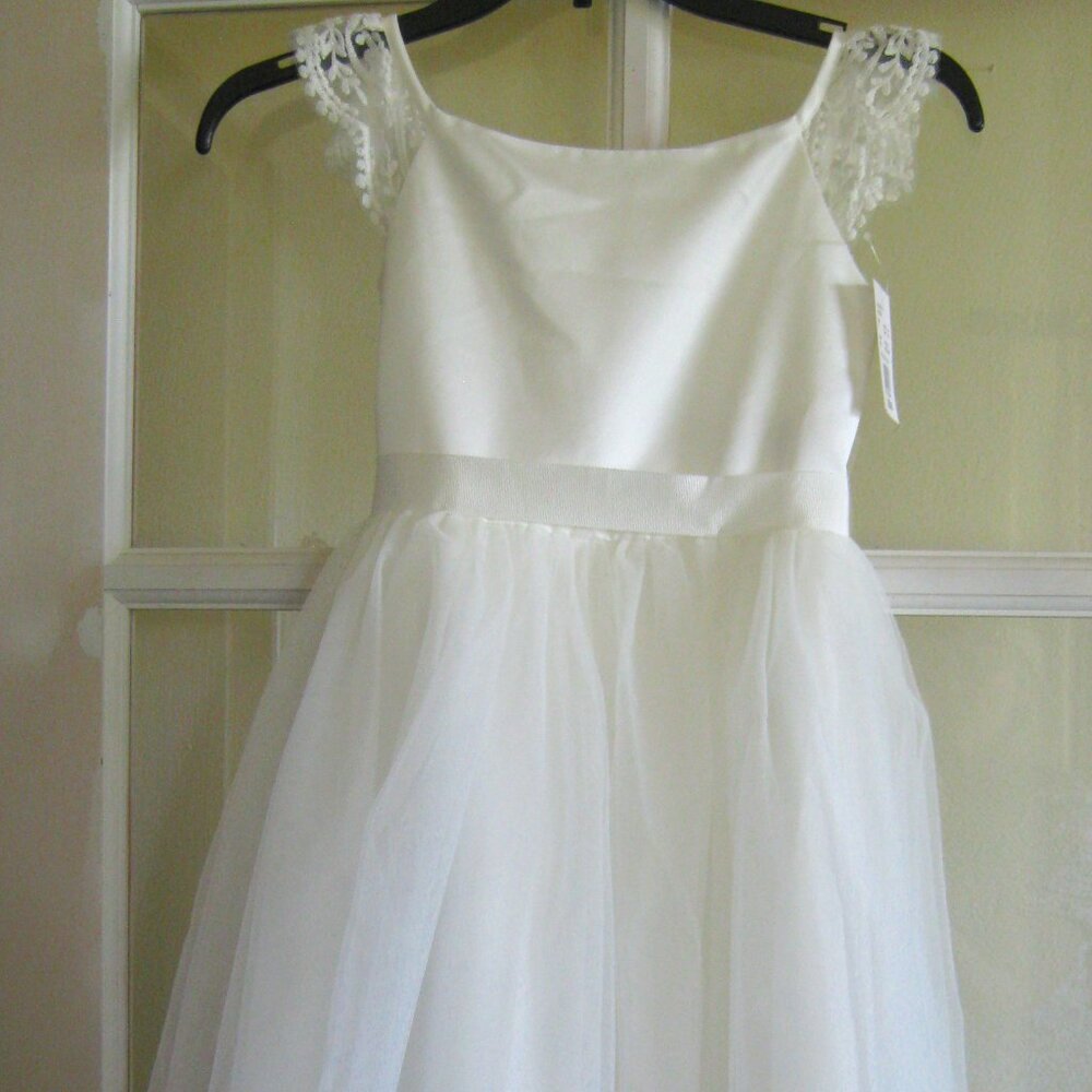David's Bridal Flower Girl Dress New w/tags Ivory Sz 8 Satin Bodice, Lace, Tulle
